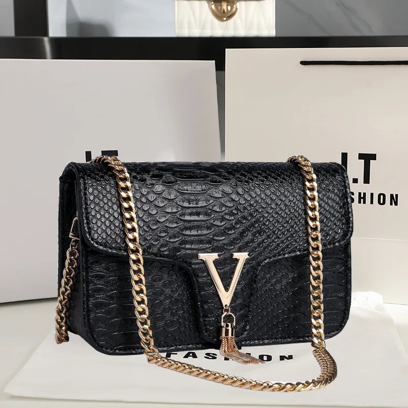 Luxury Handbags V Chain Shoulder Crossbody Bag